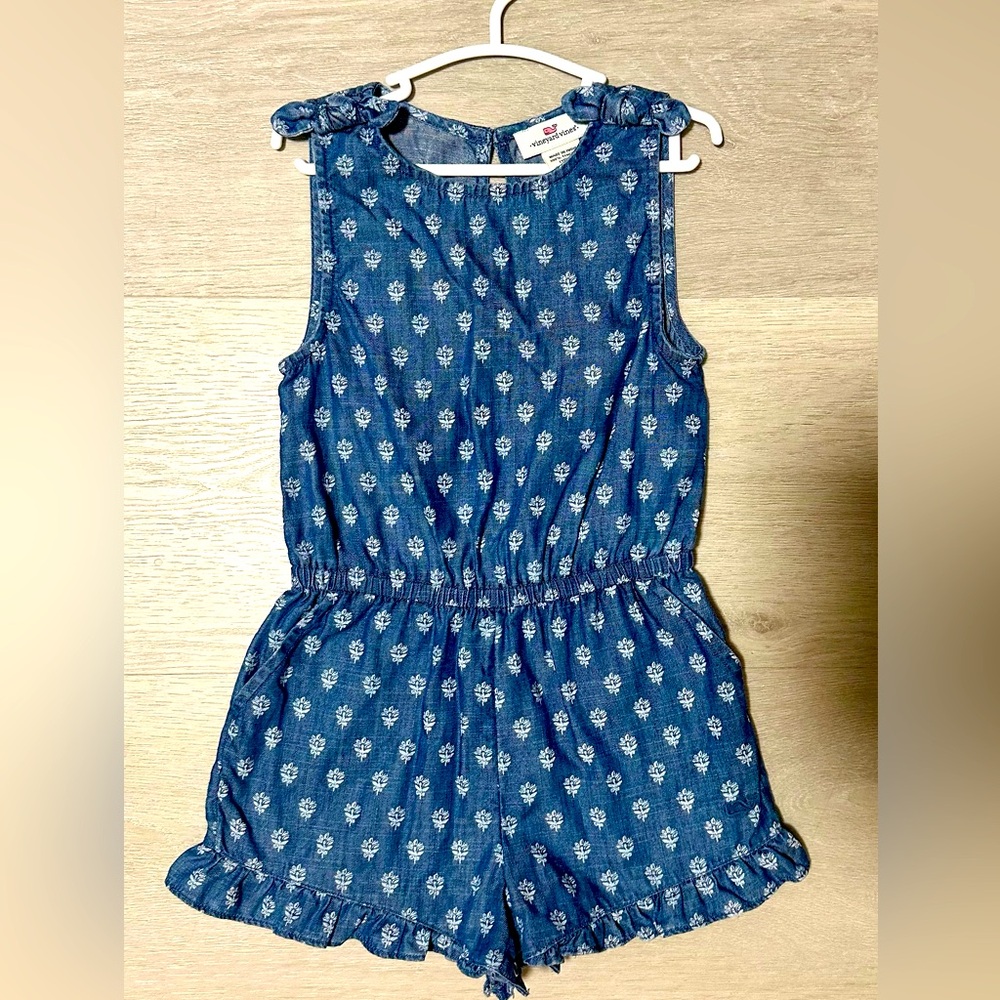Vineyard vines, toddler 3T romper! In good condition condition